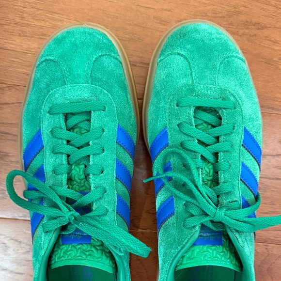 Adidas Green Suede Gazelle Sneakers with Blue Stripes - Picture 3 of 7